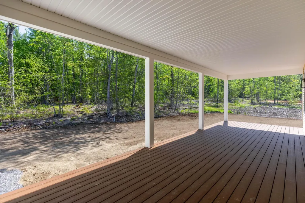25 Tomahawk Lane Berwick ME 03901