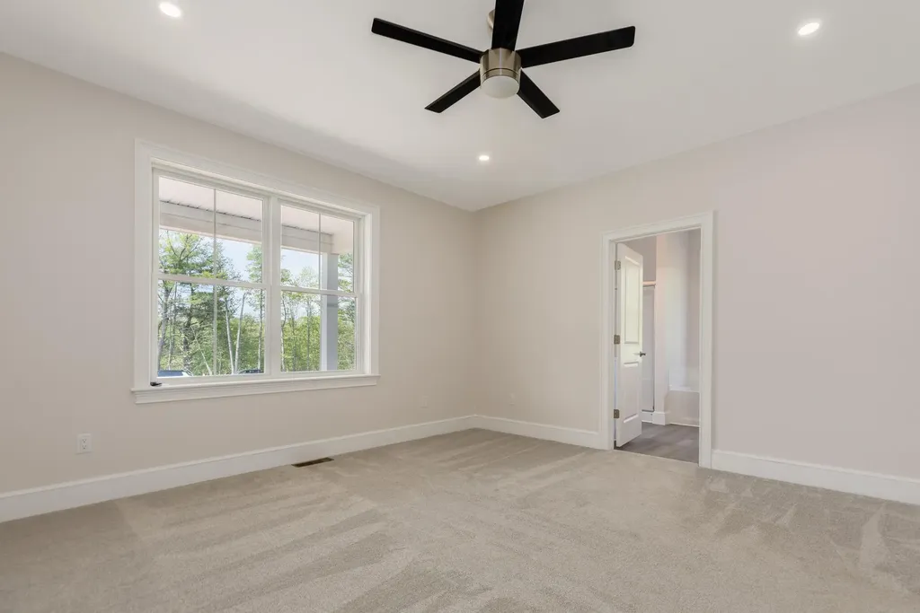 25 Tomahawk Lane Berwick ME 03901