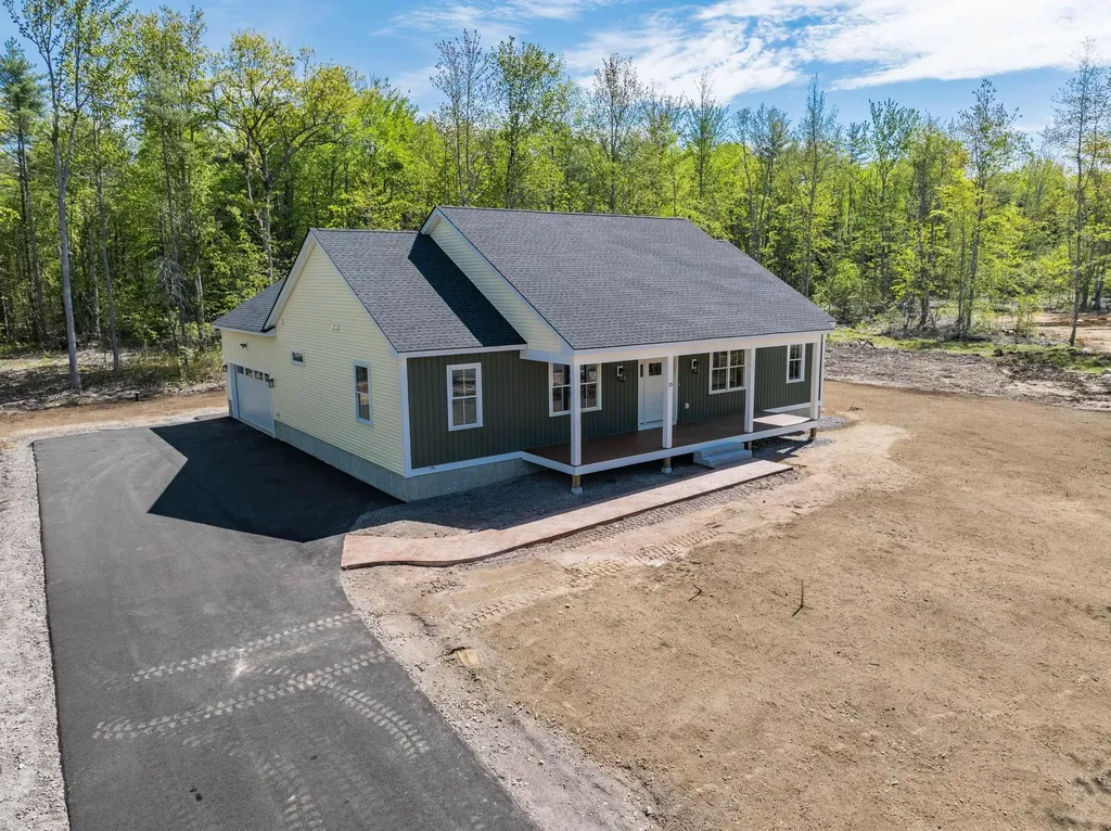25 Tomahawk Lane Berwick ME 03901
