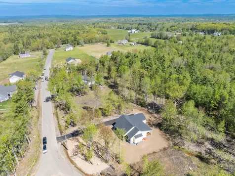 25 Tomahawk Lane Berwick ME 03901