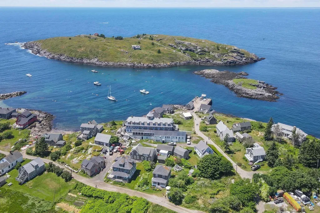 5 Wharf Hill Road Monhegan Island Plt ME 04852