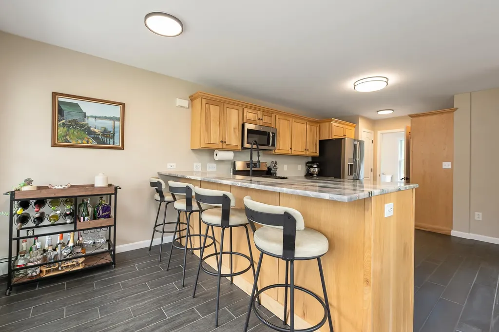 17 Waters Edge Drive Lewiston ME 04240