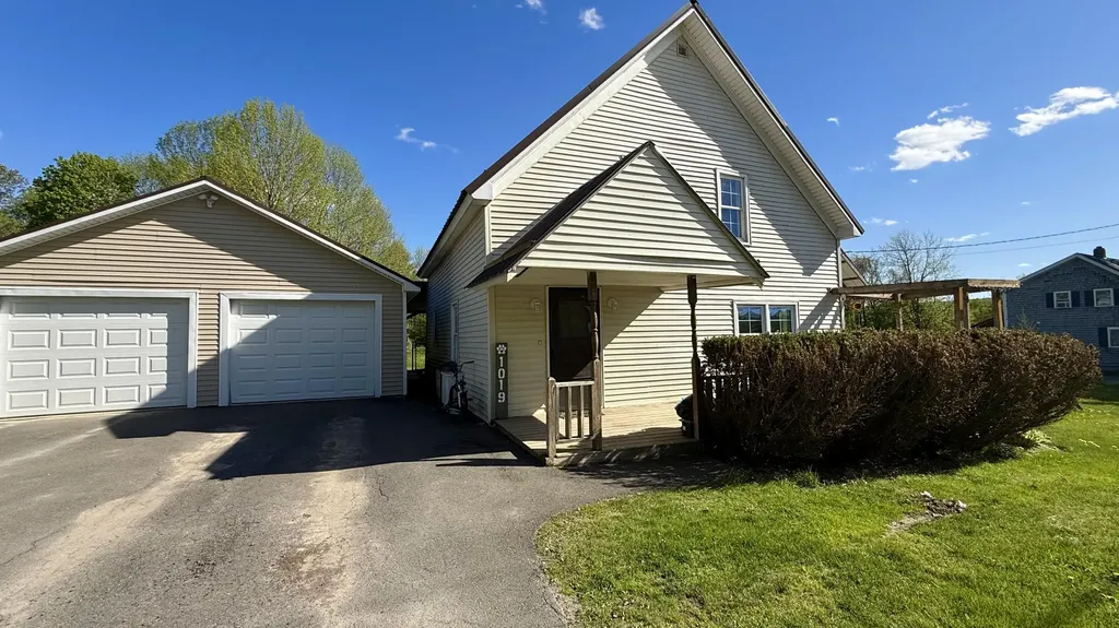 1019 Main Street Ripley ME 04930