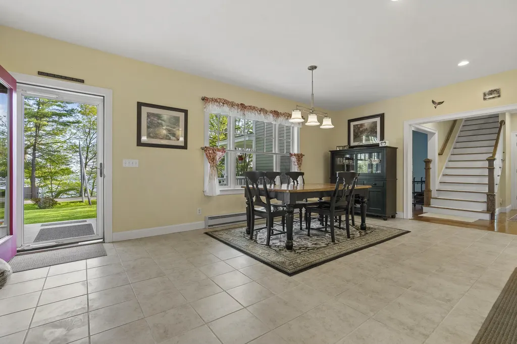 79 Fort Road Edgecomb ME 04556