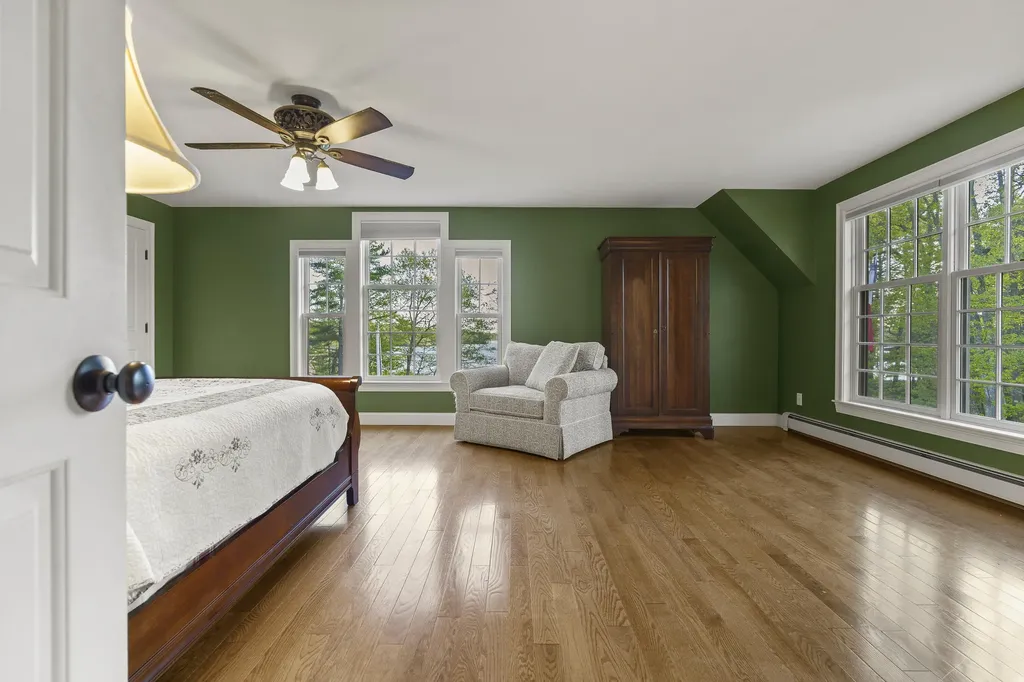 79 Fort Road Edgecomb ME 04556