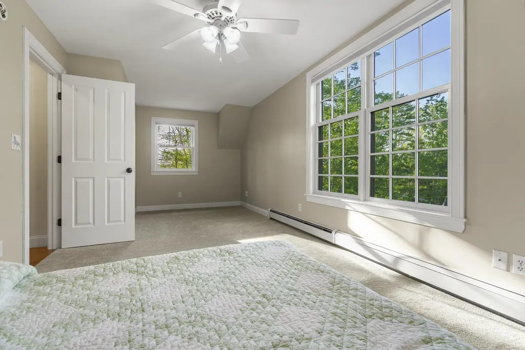 79 Fort Road Edgecomb ME 04556