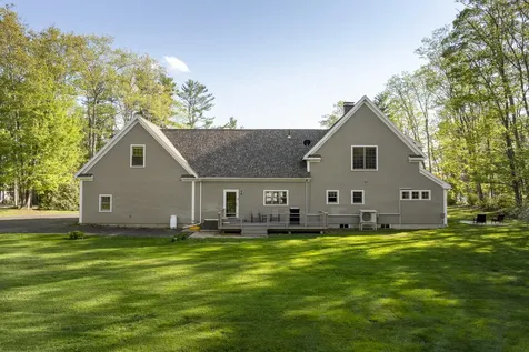 79 Fort Road Edgecomb ME 04556