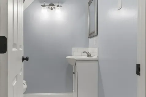 79 Fort Road Edgecomb ME 04556