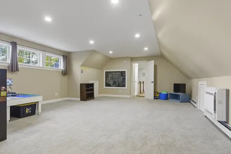 79 Fort Road Edgecomb ME 04556