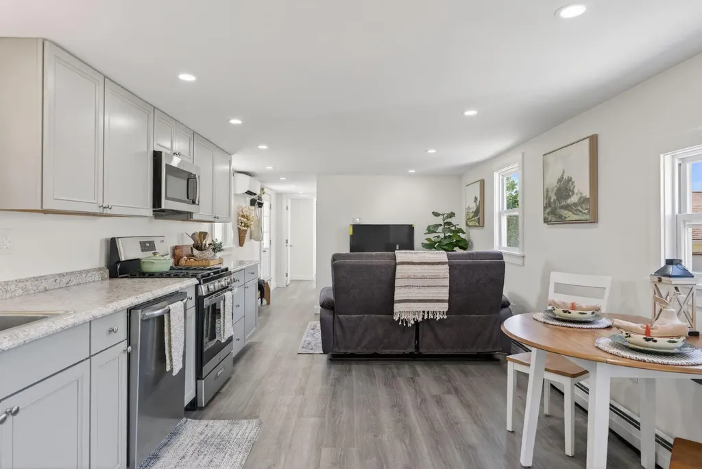 31 Spruce Street Rockland ME 04841