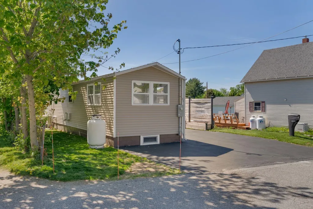 31 Spruce Street Rockland ME 04841