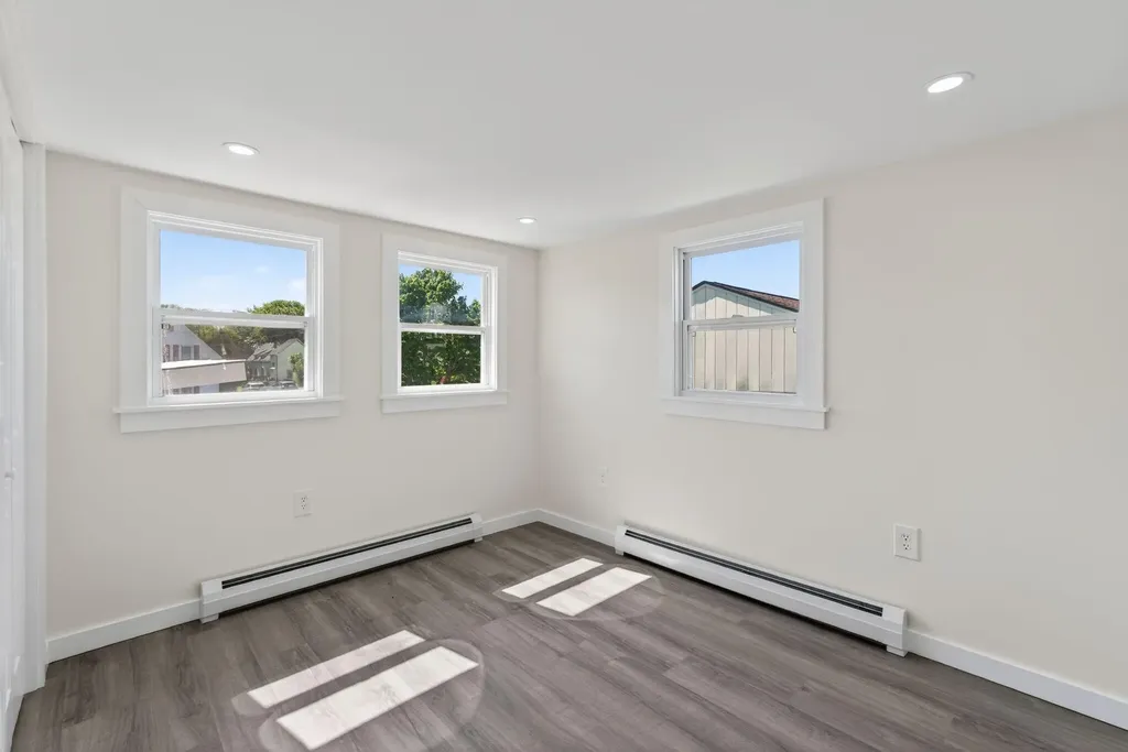 31 Spruce Street Rockland ME 04841