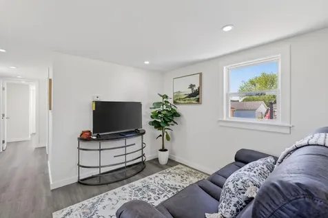 31 Spruce Street Rockland ME 04841
