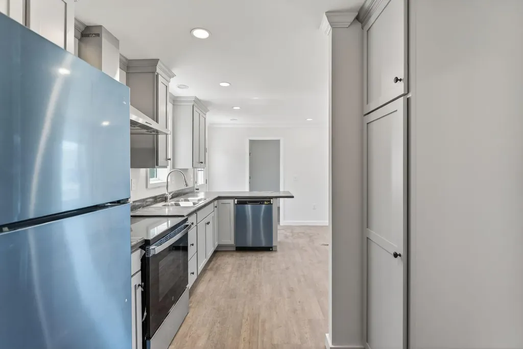 295 Old County Road Rockland ME 04841