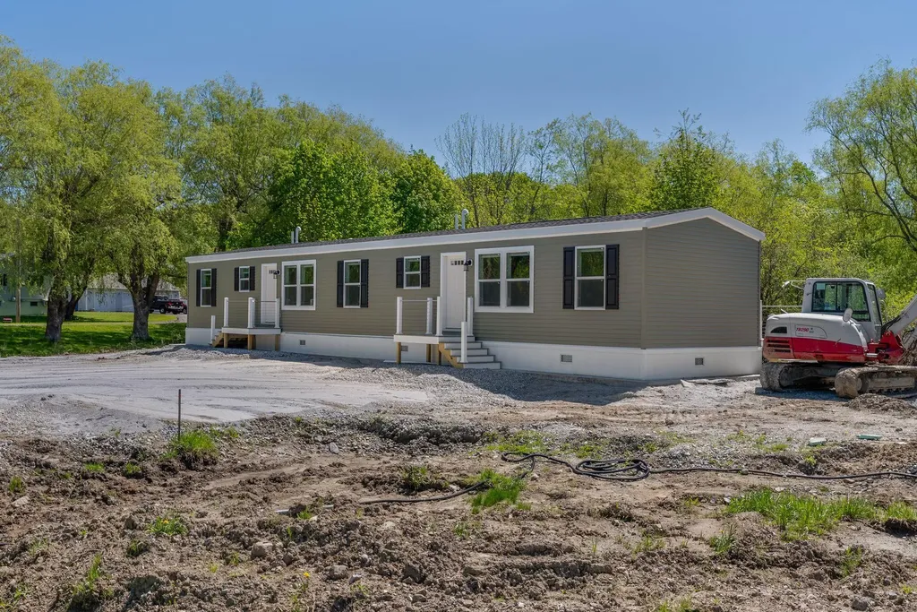 295 Old County Road Rockland ME 04841