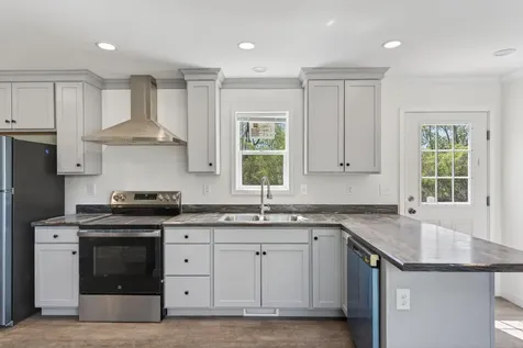295 Old County Road Rockland ME 04841