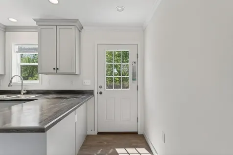 295 Old County Road Rockland ME 04841