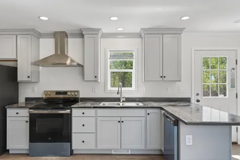 295 Old County Road Rockland ME 04841
