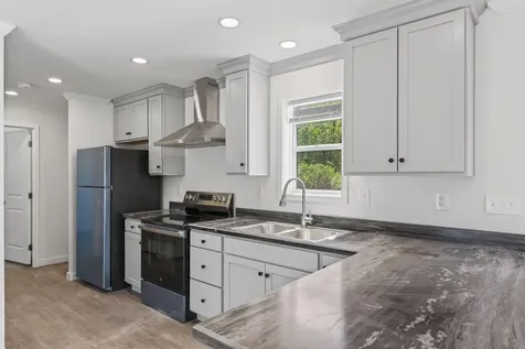 295 Old County Road Rockland ME 04841
