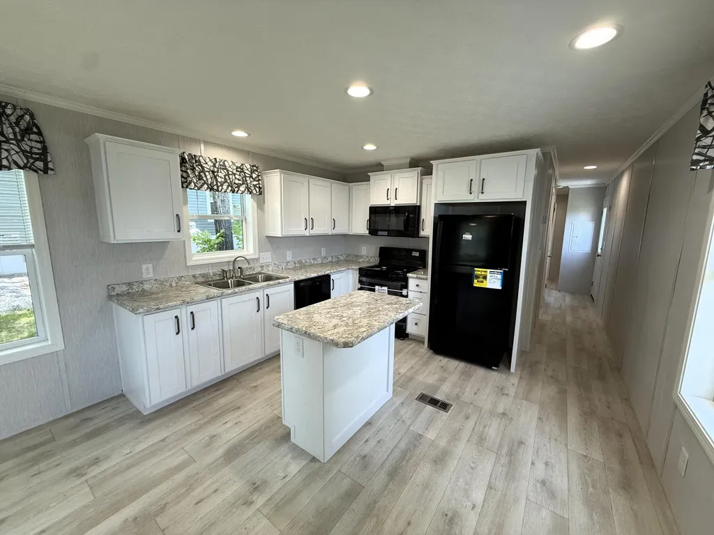 970 Gardiner Road Wiscasset ME 04578