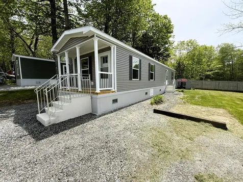 970 Gardiner Road Wiscasset ME 04578