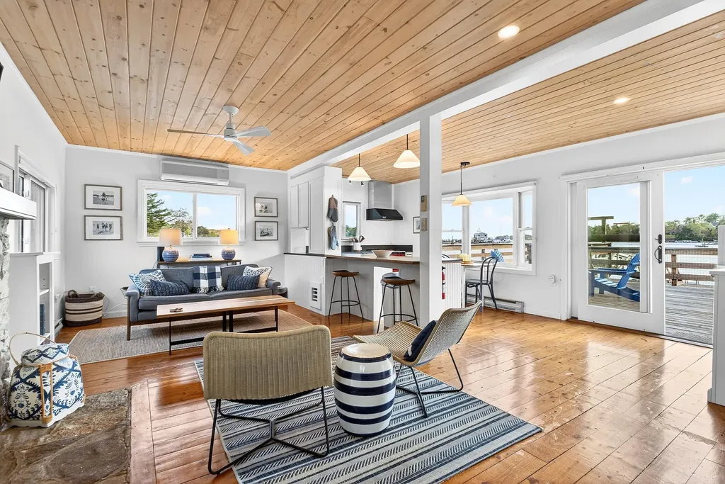 76 West Street Boothbay Harbor ME 04538