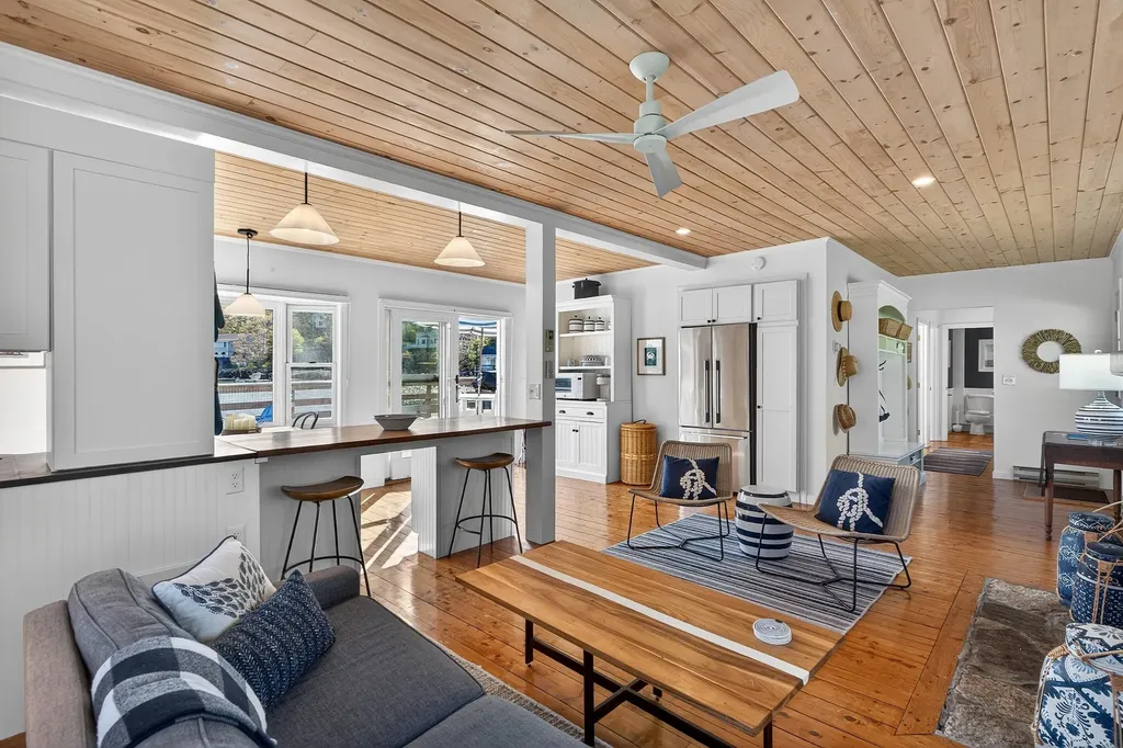 76 West Street Boothbay Harbor ME 04538