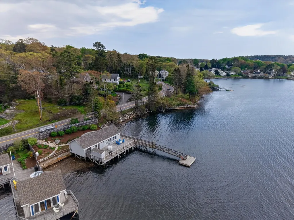 76 West Street Boothbay Harbor ME 04538