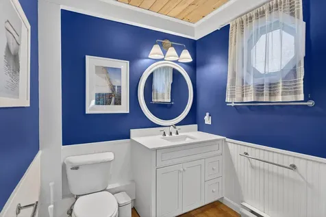 76 West Street Boothbay Harbor ME 04538