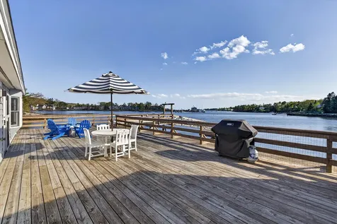 76 West Street Boothbay Harbor ME 04538