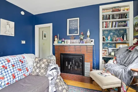 7 Porter Street Paris ME 04281