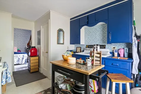 7 Porter Street Paris ME 04281