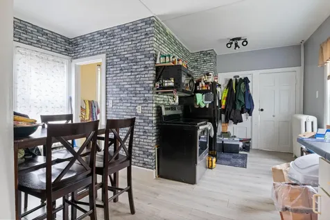 7 Porter Street Paris ME 04281