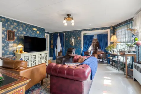 7 Porter Street Paris ME 04281