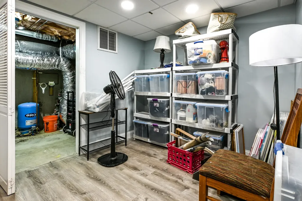 22 Eisenhower Court Naples ME 04055