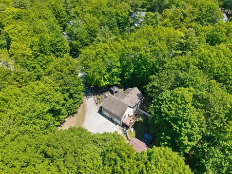 22 Eisenhower Court Naples ME 04055