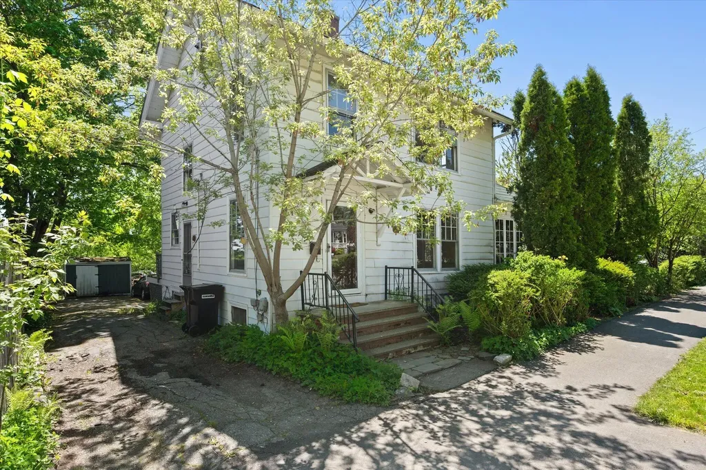 28 William Street Bangor ME 04401