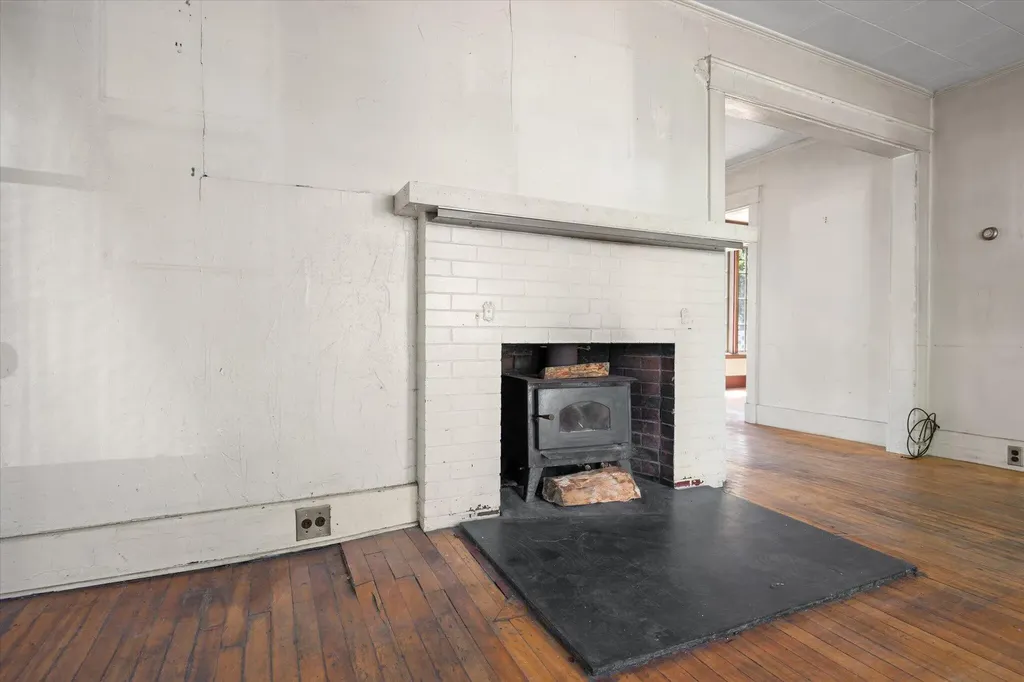 28 William Street Bangor ME 04401