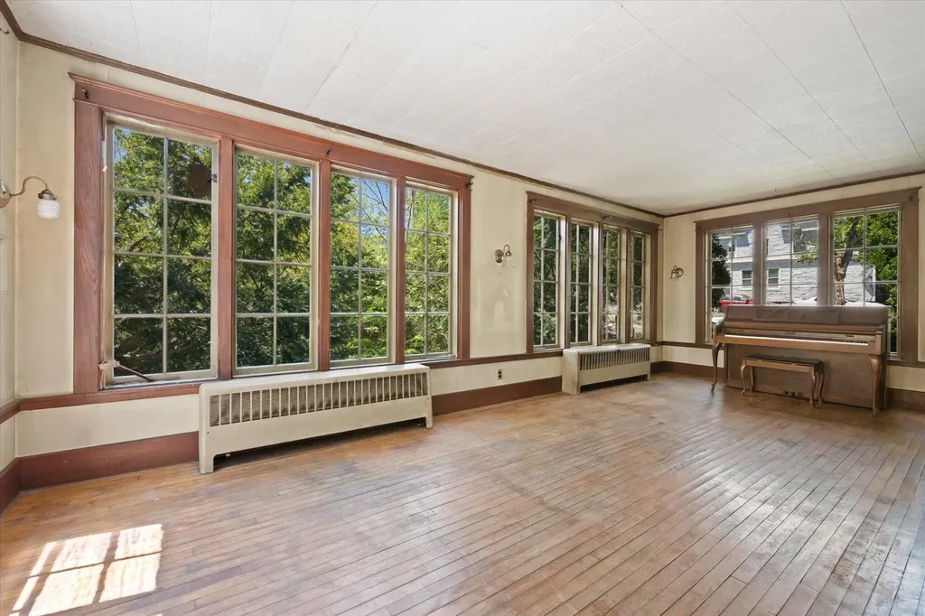 28 William Street Bangor ME 04401
