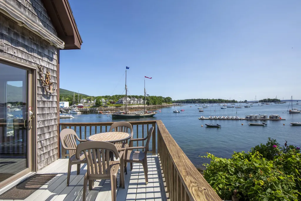 6 Bay Road Camden ME 04843