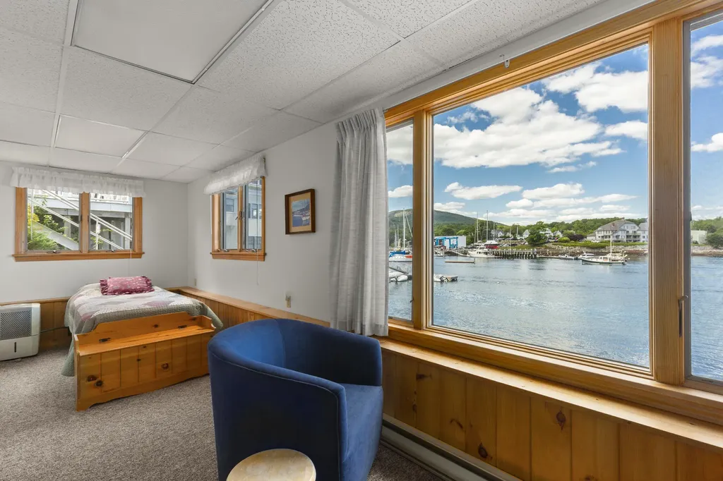 6 Bay Road Camden ME 04843