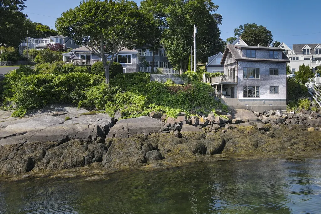 6 Bay Road Camden ME 04843