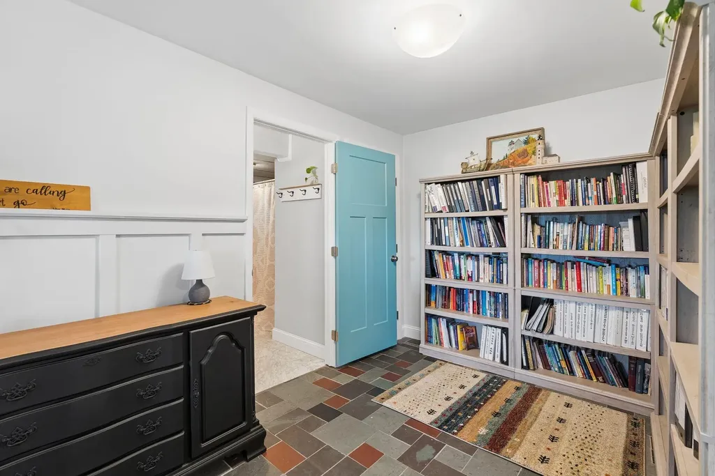 475 North Road Leeds ME 04263
