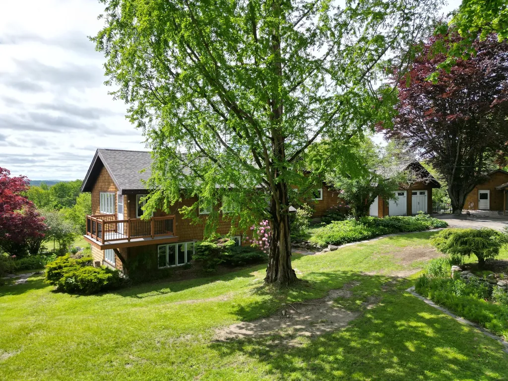 475 North Road Leeds ME 04263