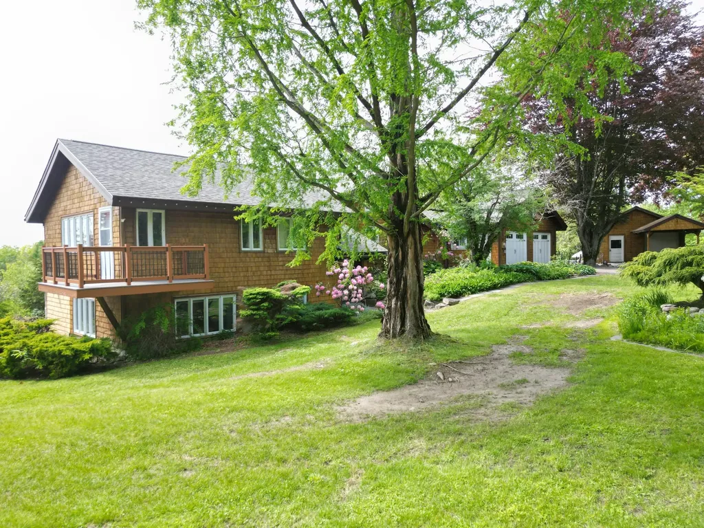 475 North Road Leeds ME 04263