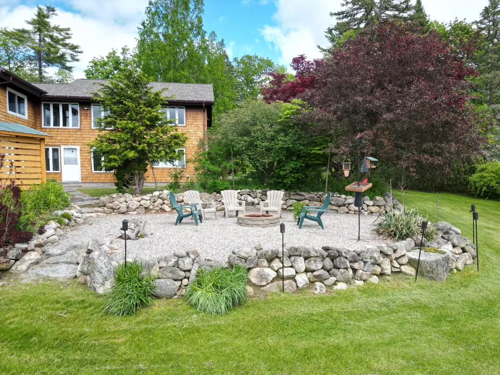 475 North Road Leeds ME 04263