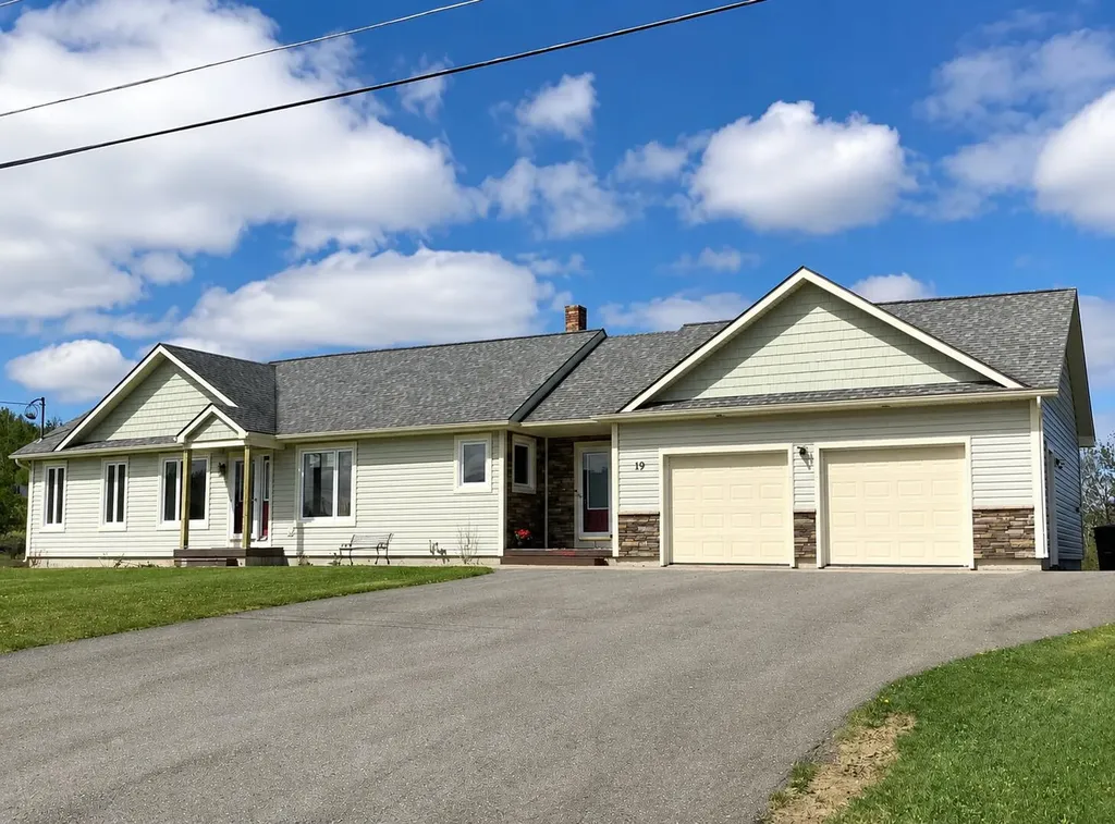 19 Harrison Avenue Fort Fairfield ME 04742