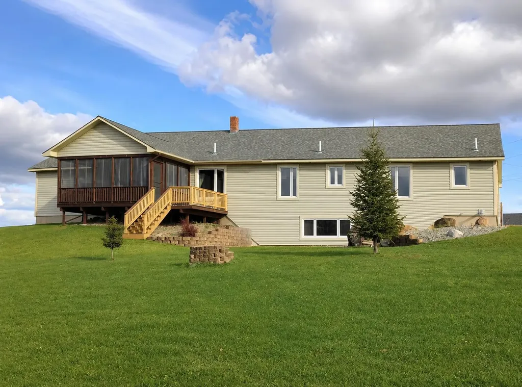 19 Harrison Avenue Fort Fairfield ME 04742