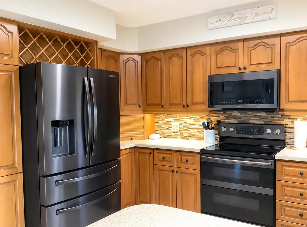 19 Harrison Avenue Fort Fairfield ME 04742