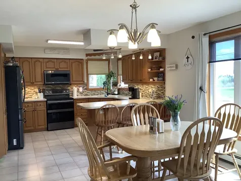 19 Harrison Avenue Fort Fairfield ME 04742